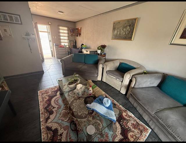 3 BEDROOM TOWNHOUSE FOR SALE IN THE REEDS